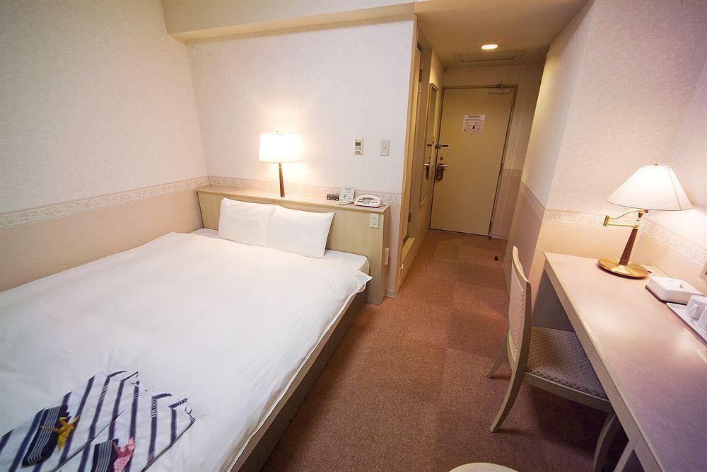 APA Hotel Sendai Kotodai Koen Bagian luar foto