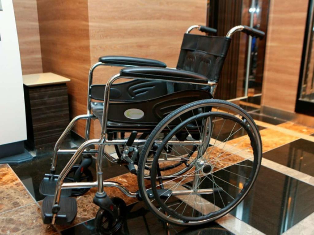 APA Hotel Sendai Kotodai Koen Bagian luar foto