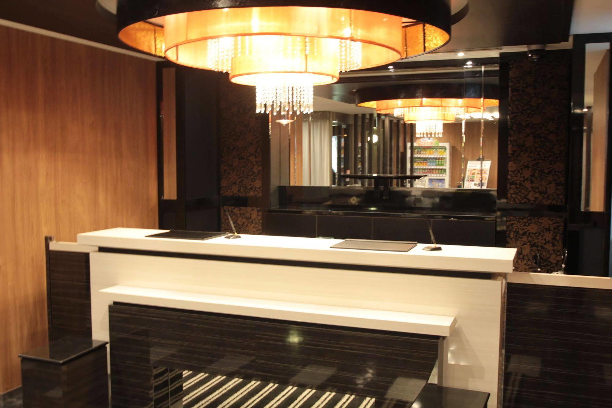 APA Hotel Sendai Kotodai Koen Bagian luar foto